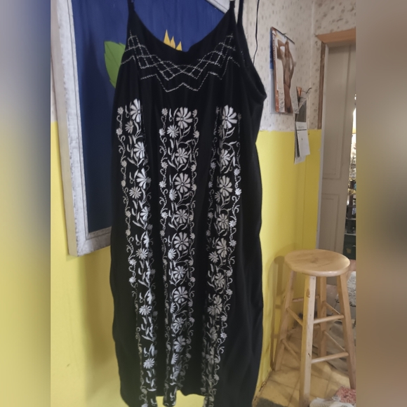 INC International Concepts Black Maxi Dress with White Floral Embroidery - Picture 7 of 7